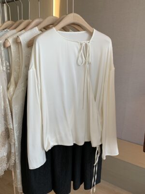 New Chinese-Style Round Neck Long-Sleeve Tie-Waist Silk Shirt