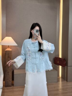 New Chinese-style Retro Long-Sleeve Embroidered Silk Coat