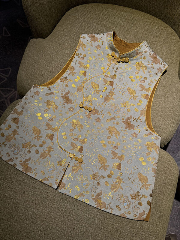 Qian Xiaoping's New Chinese-style High-end Song Jin Brocade Gold-Weaved Double-sided Fish Vest