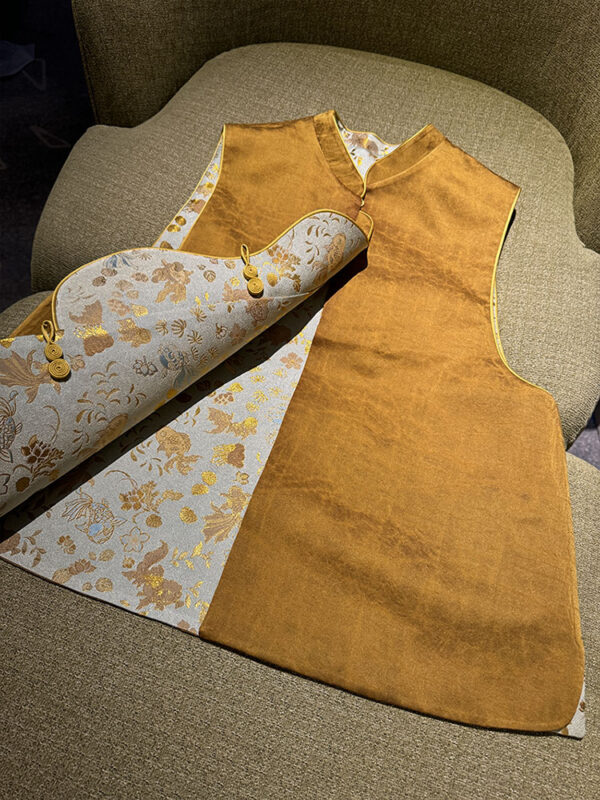 Qian Xiaoping's New Chinese-style High-end Song Jin Brocade Gold-Weaved Double-sided Fish Vest